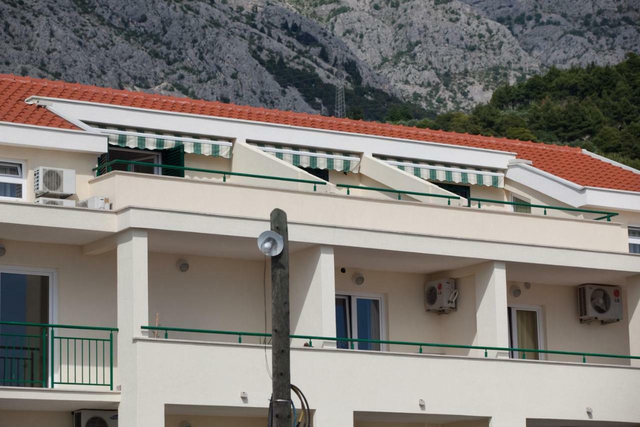 Apartments Smiljka II Tucepi Exterior photo
